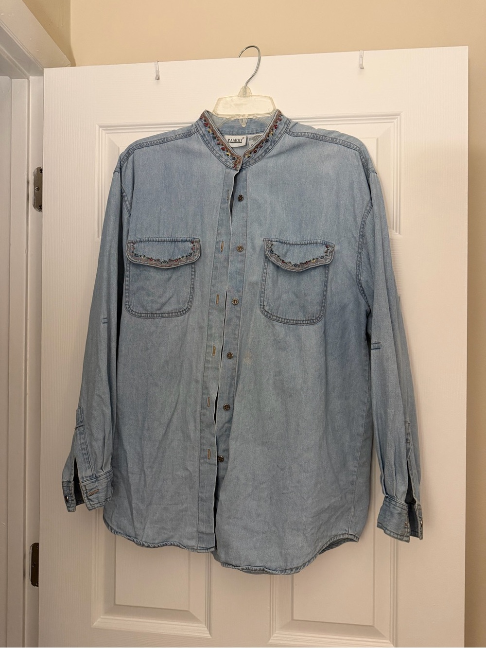 Women's Light Wash Denim Button-Down Shirt with Embroidered Collar